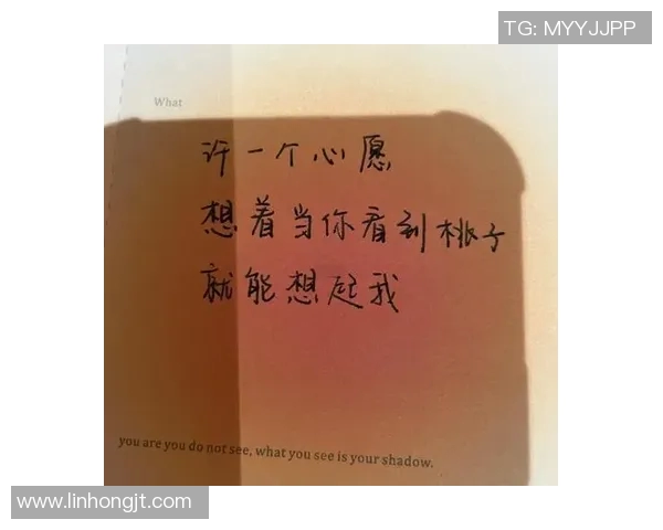 在足球黄昏的余晖中追寻梦想与激情的交响曲